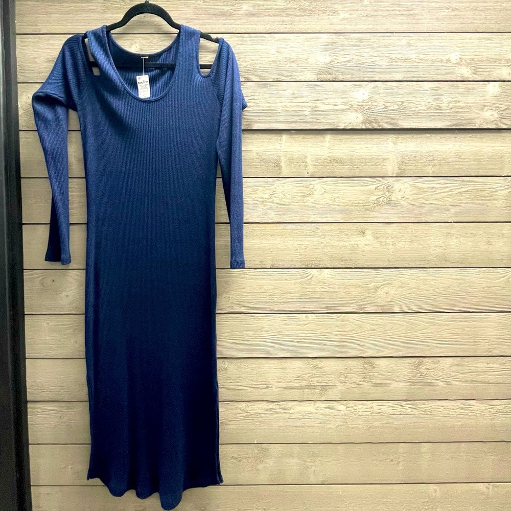 MONROW Navy Ribbed Cold Shoulder Dress